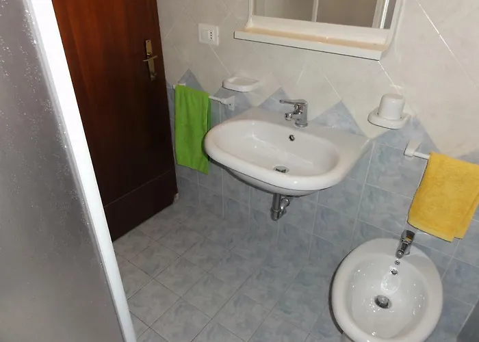 Pinea Бібіоне